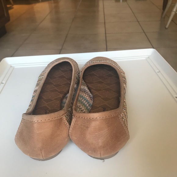 Lucky Brand Flats - Picture 2 of 6